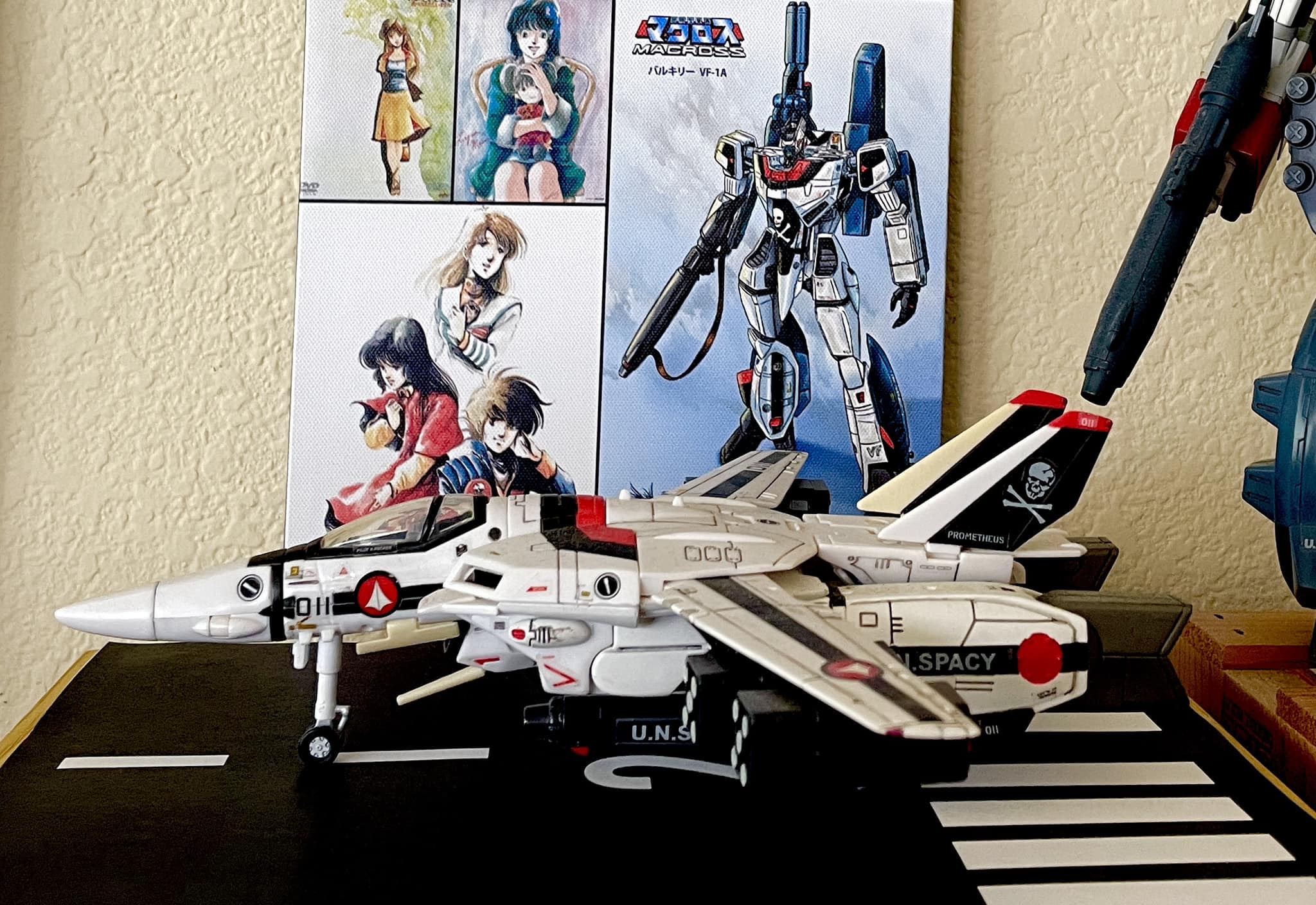 Macross thumbnail 3